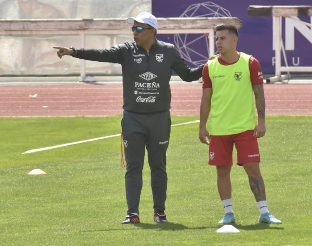 César Farías: “Trabajamos con coherencia y con honestidad en la Selección” 