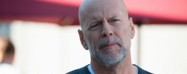 Bruce Willis abandona el cine por sufrir afasia