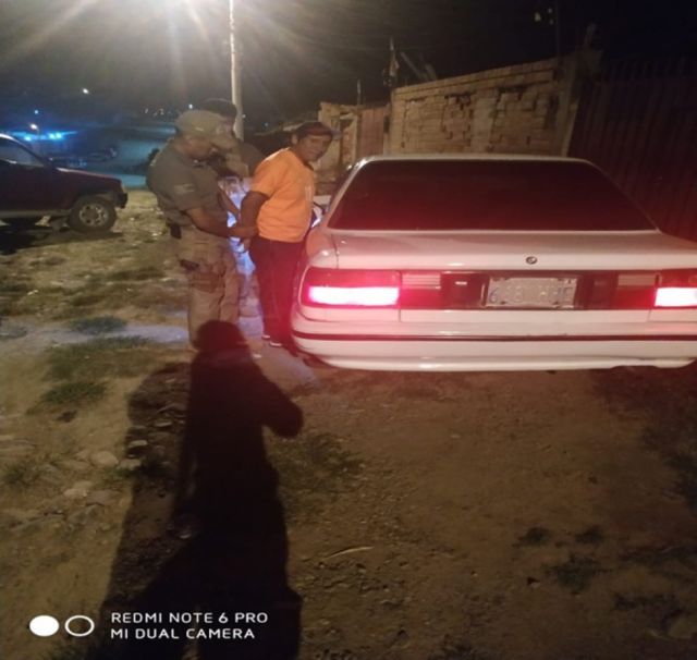 Encuentran vehículo robado de puertas del Hospital