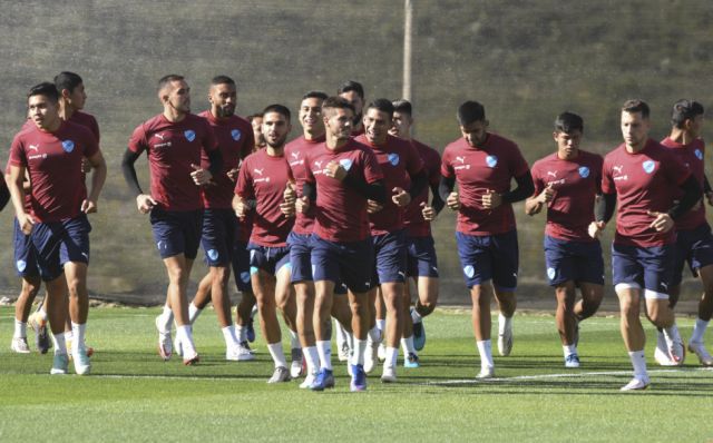 Bolívar, Blooming y Palmaflor defienden la cima de sus grupos