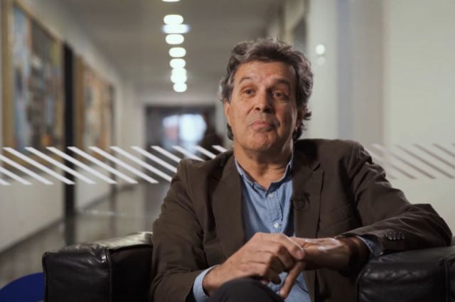 “Esta guerra es perder el tiempo en un siglo  en el que no podemos”