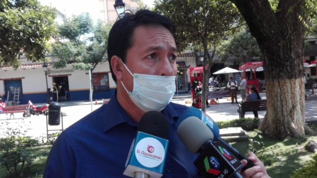 Gobernación entrega alimentos al pueblo Weenhayek