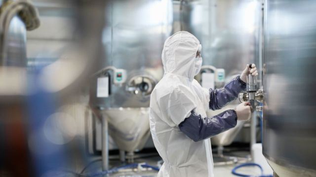 El Pentágono controla alrededor de 60 laboratorios biológicos en las fronteras de Rusia y China, denuncia el Ministerio de Defensa ruso