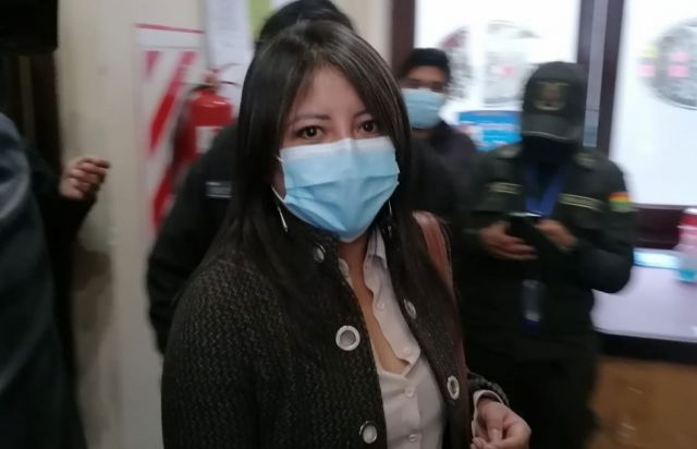 Nadia Cruz queda inhabilitada para postular al cargo de Defensora del Pueblo