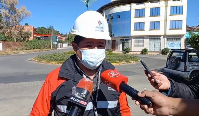 Trabajo inspecciona el puente 4 de Julio tras caída de un obrero