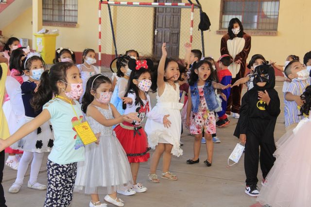 Juegos en el Kinder Tercera Orden Franciscana