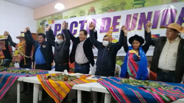 Arce y Choquehuanca se reunieron con el Pacto de Unidad; Evo no estuvo por "contratiempos"