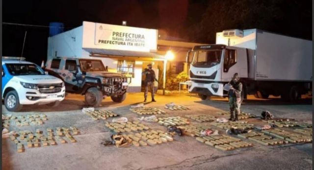 Cae camionero  con 300  kilogramos de marihuana en Argentina