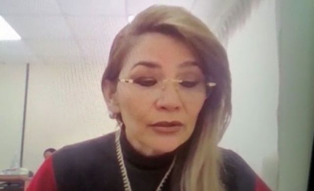 Añez pide a jueces que se abstengan de sentenciarla hasta que el TCP se pronuncie sobre un recurso que presentó
