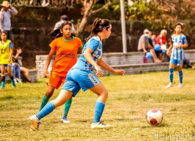 Familiares y amigos dieron el último adiós a Camila Romero 