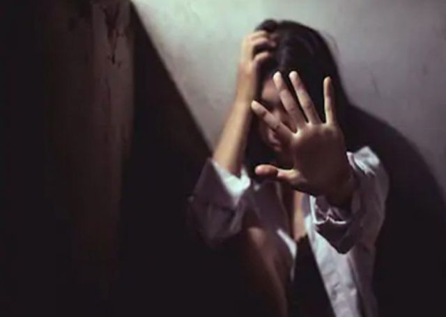 Tía propina una golpiza a su sobrina
