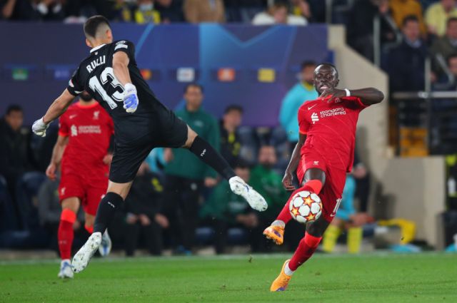 Rulli se disfraza de Karius en los tres goles del Liverpool