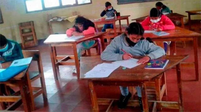 Descartan adelantar el horario de invierno en colegios de Tarija