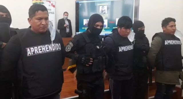 Presentan a los 4 aprehendidos por la tragedia en universidad de Potosí