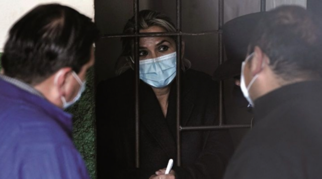Seis veces ampliaron la detención preventiva de Jeanine Áñez en los casos golpe I y II