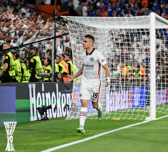 Con Borré como gran héroe, el  Frankfurt se consagró campeón