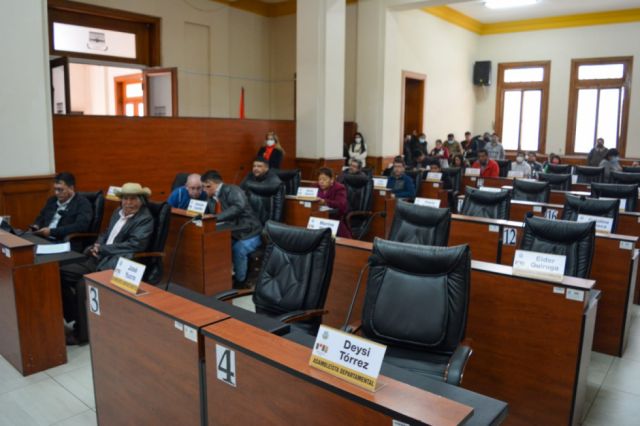 Lío en la ALDT: El MAS llama al diálogo, incluso a Montes 