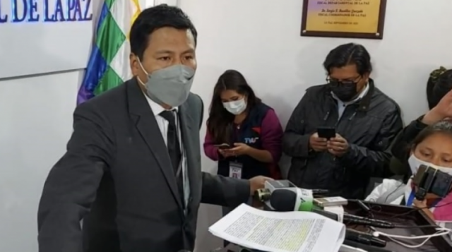 Fiscalía: Mendoza usurpó funciones en el CEUB