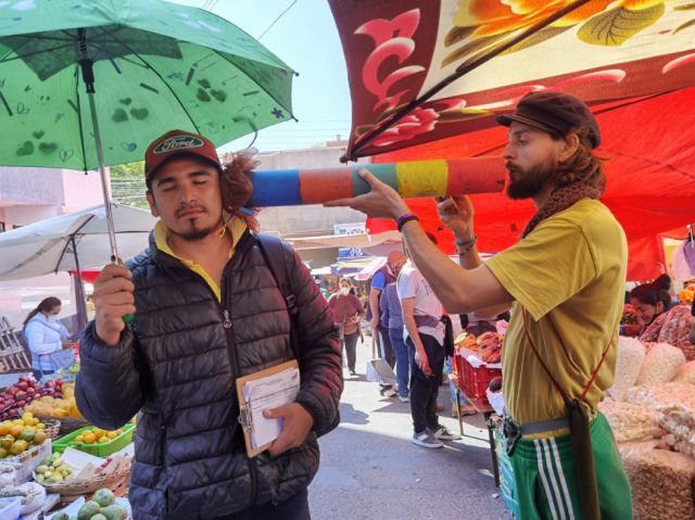 En la feria de sábado.