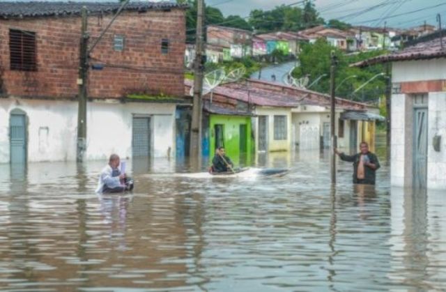 Sube a 91 cifra de muertos por temporal en Brasil