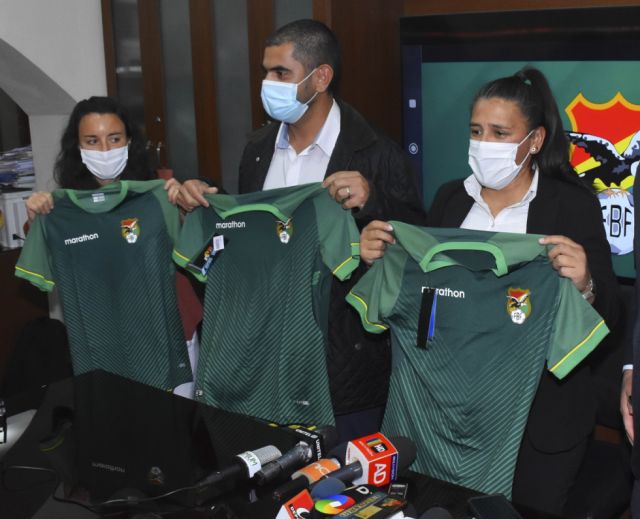 Gómez inicia su trabajo con la Selección Nacional femenina 