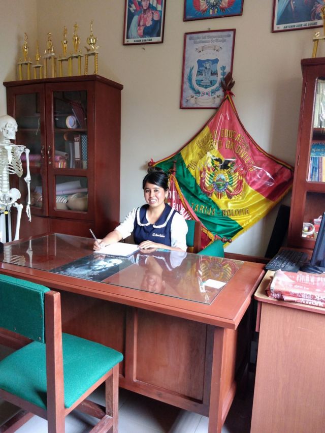 Ana María en su tiempo como directora de la U.E. Alberto Baldivieso.