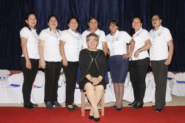 Plantel docente administrativo del kínder Niño Jesús.