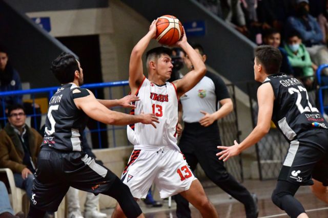 San Simón mantiene su  invicto en la Libobasquet