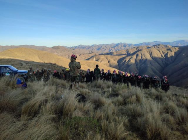 Bomberos y autoridades esperan que no se reactive el fuego en Padcaya