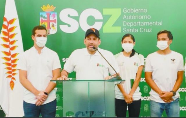 Abogado de Áñez exige a la Fiscalía imputación y detención de Luis Fernando Camacho