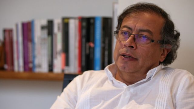Petro designa a su ministro de Educación