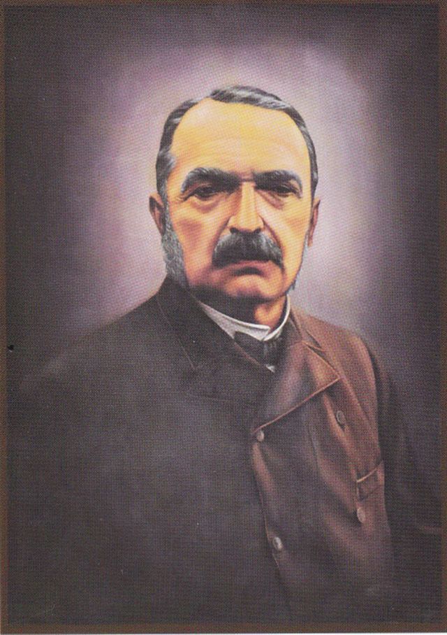 Dr Aniceto Arce
