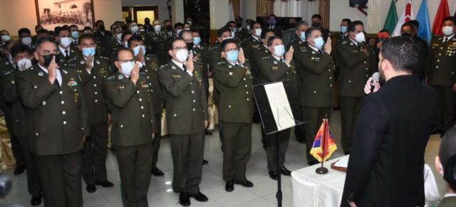 Gobierno cambia a directores y comandantes departamentales de la Policía 