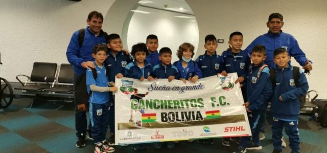 Cancheritos de Tarija partió para ser parte de la Miami Cup