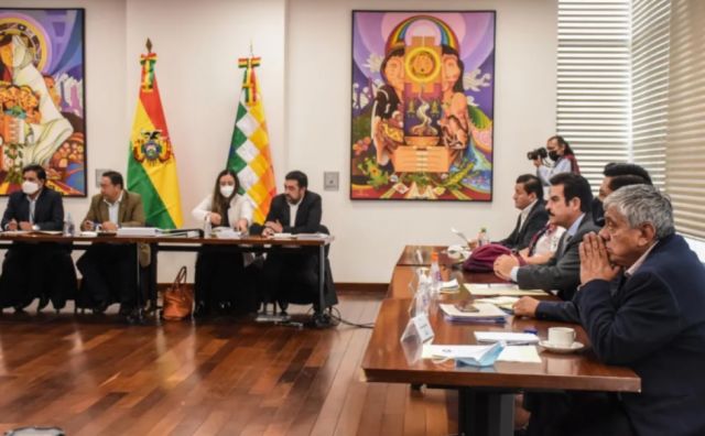 Confirman para el 27 de julio reunión de Arce con alcaldes de ciudades capitales además de El Alto