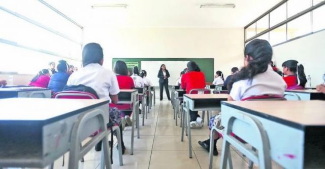 Educación confirma retorno a clases el 1 de agosto y con horario de invierno