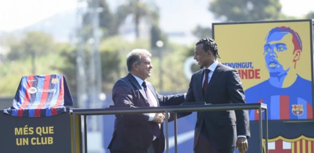 Las cifras del fichaje de Jules Koundé por el Barcelona