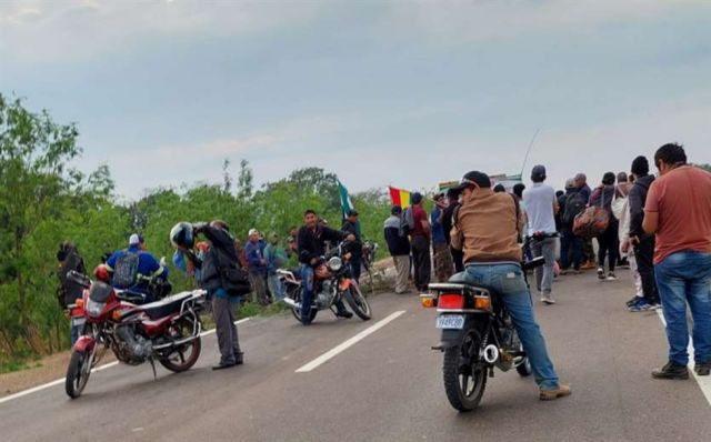 Seis bloqueos en el cuarto día de protestas en Santa Cruz