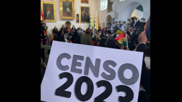 "¡Censo ya!", el reclamo de opositores que se oyó en el discurso presidencial de Arce