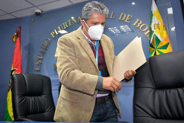 Novillo elude 3 veces las peticiones de informe en la ALP