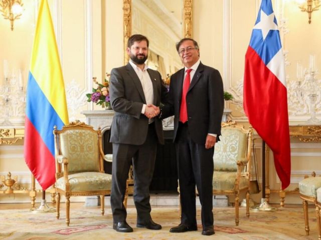 Boric y Petro dialogaron sobre paz e integración