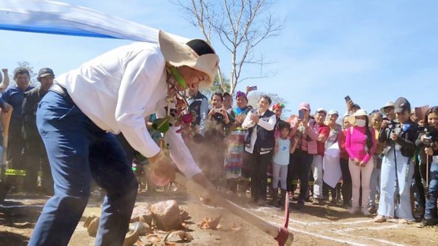 Gobierno da inicio a la construcción de 49 viviendas para damnificados por riadas en Tarija