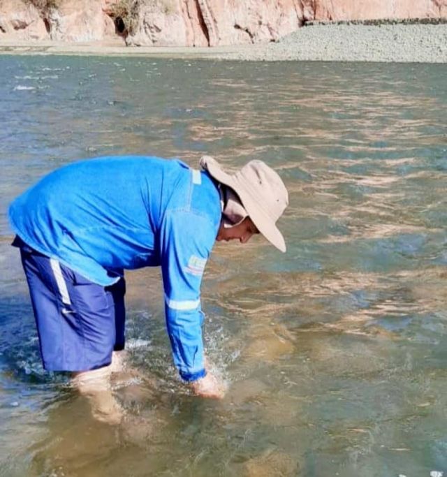 Recomiendan no consumir agua del Pilcomayo tras derrame de 13mil tn de desechos tóxicos