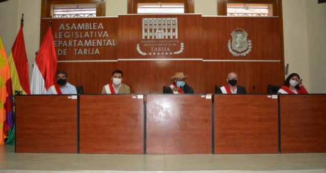 Presentan proyecto que busca reducir el 50% de asambleístas de Tarija