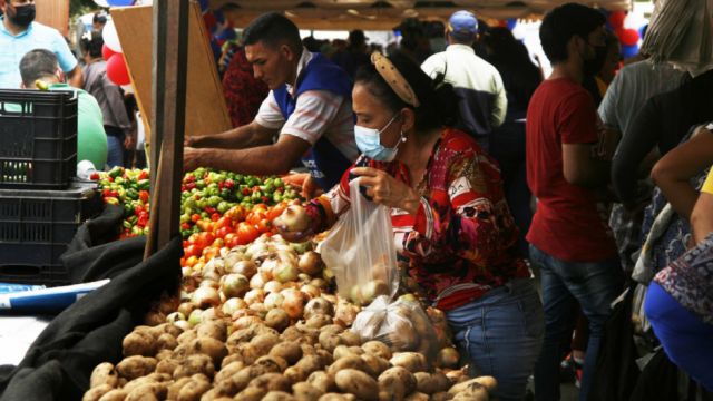 La inflación en Venezuela desacelera en julio