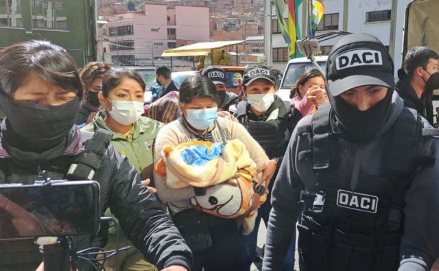 Caso bebé Alex: Aprehenden a un chofer y ofrecen 10 mil dólares por información para dar con la raptora