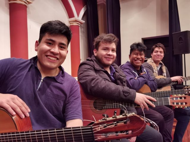 Miguel Cerruto presenta el libro “Piezas para guitarra” 