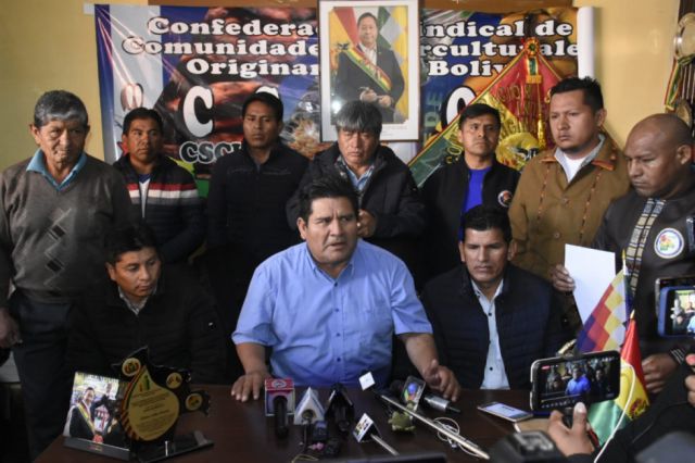 Pacto de Unidad y COB marcharán en defensa del Gobierno
