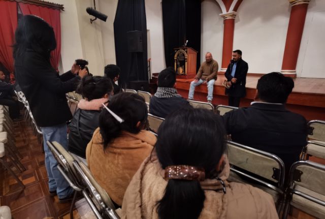 Asistentes de la presentación.