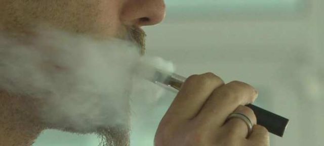 Mejora la lucha en América Latina contra el tabaquismo, pero el cigarrillo electrónico pone en peligro los logros